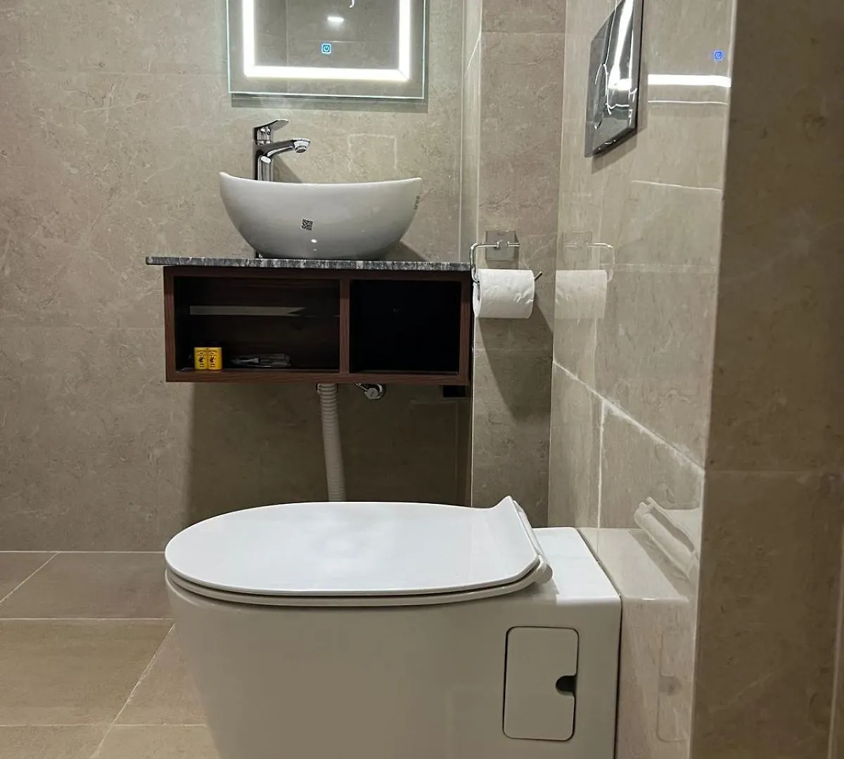 לינה וארוחת בוקר קטמנדו Harsha Boutique Hotel
